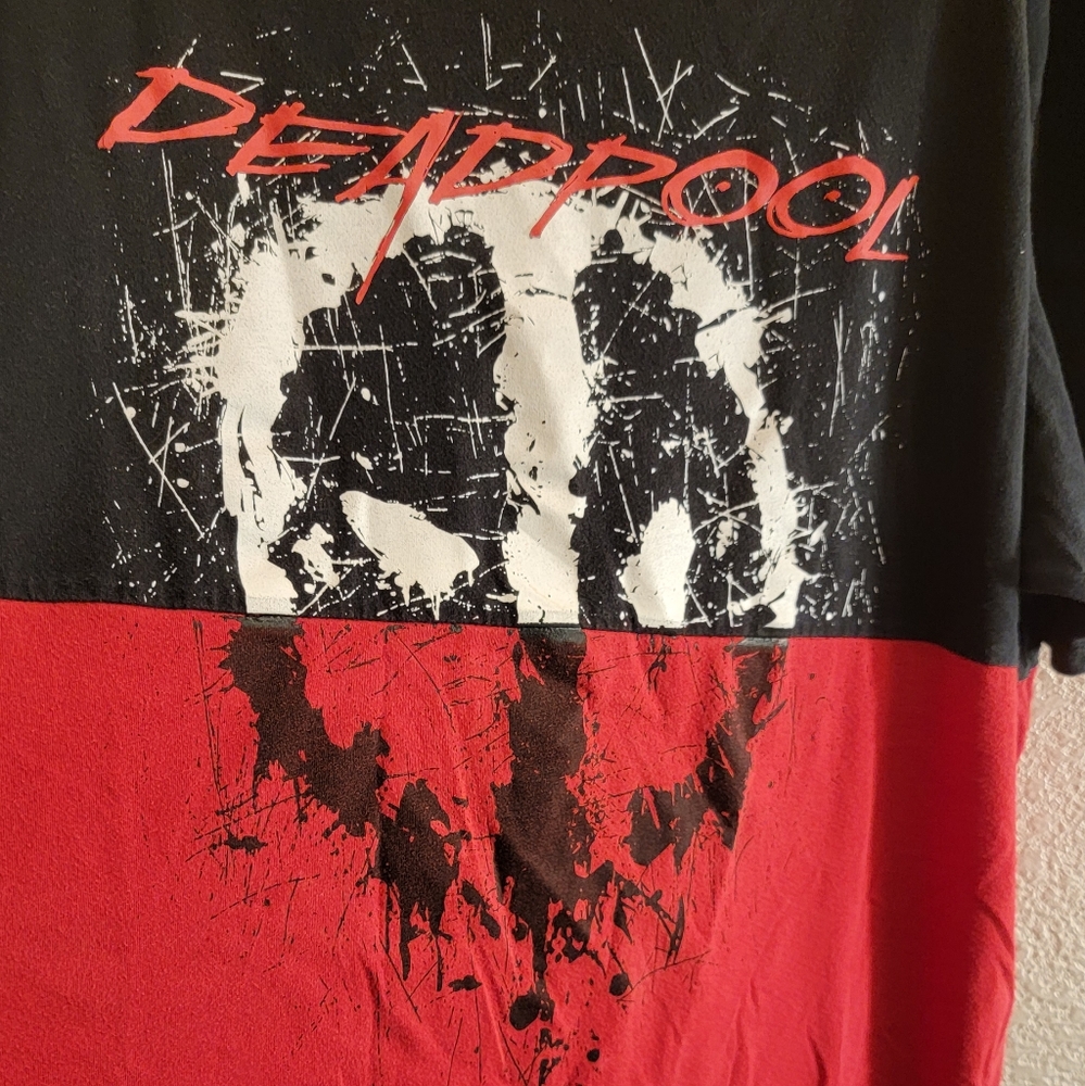 Deadpool T-shirt Size XL - Picture 2 of 5
